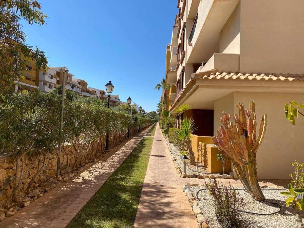 Acogedor Apartamento Al Lado De La Playa Alicante Exterior foto
