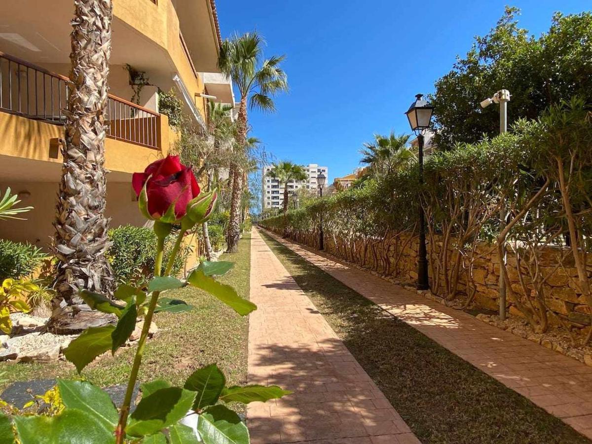 Acogedor Apartamento Al Lado De La Playa Alicante Exterior foto
